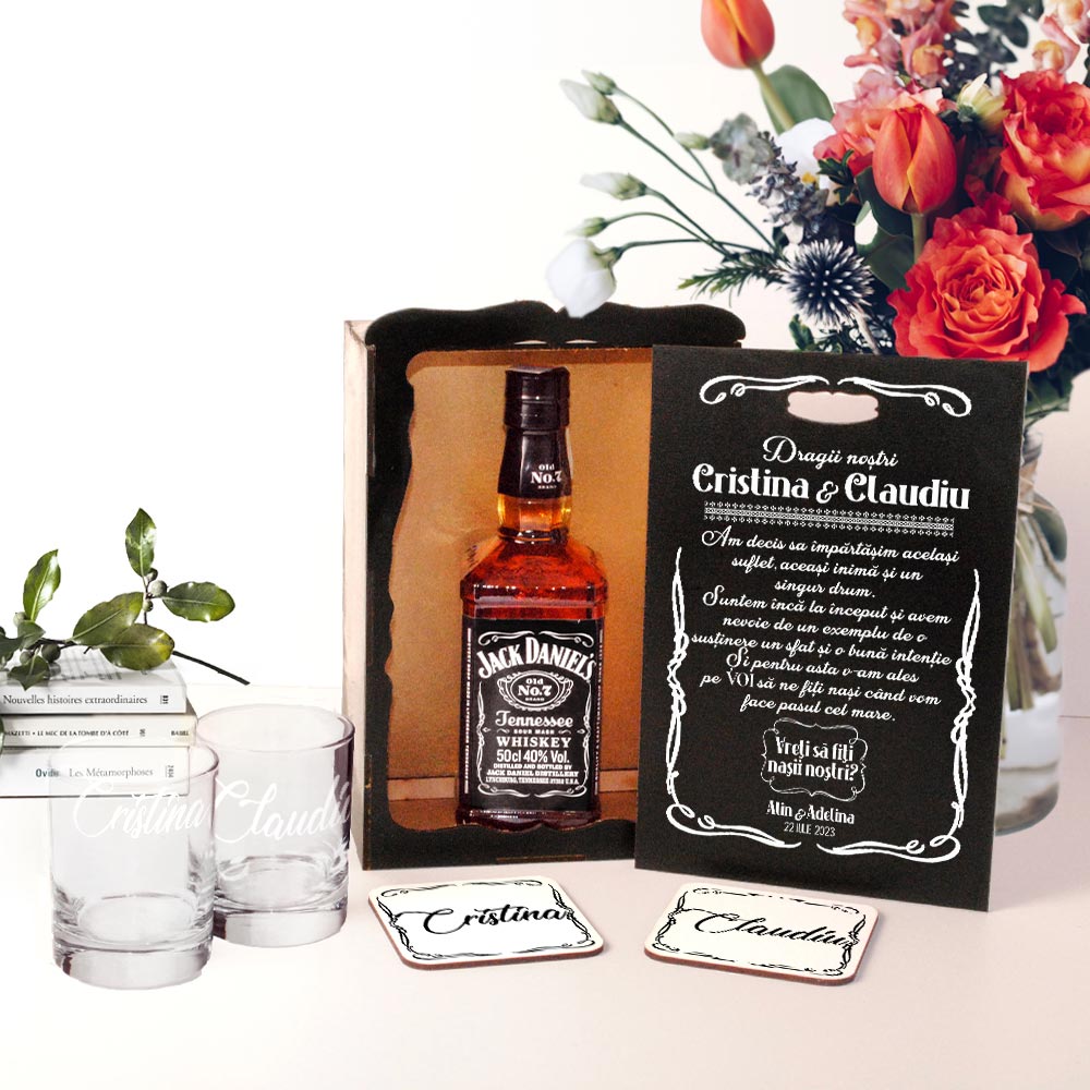 Set cadou personalizat whiskey deluxe – cerere nași - Împărtășim același suflet