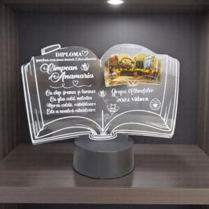 Trofeu carte led -cadou educatoare- Chip frumos si luminos