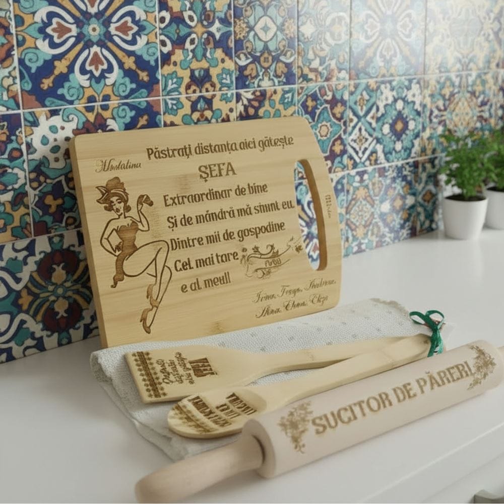 Set ustensile bucatarie -tocator, sucitor, linguri lemn - cadou sefa-Arta Traditiei